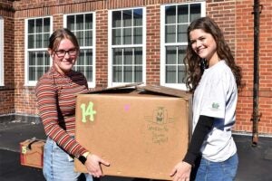 Physics faculty and students help with middle school pumpkin drop