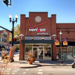 http://Verizon%20Store